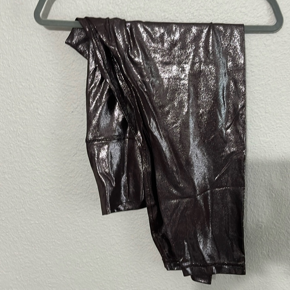 Lululemon leggings 18